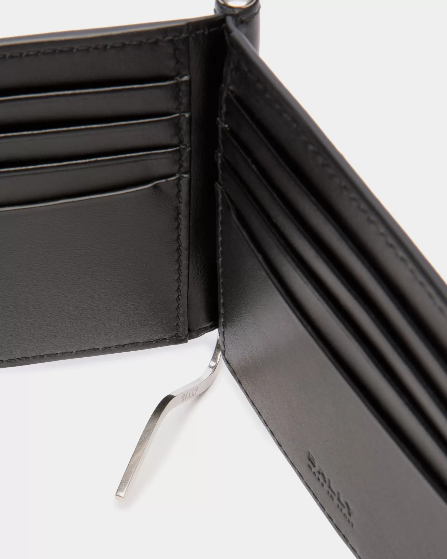busy_bally_bifold_wallet_in_black_leather_13975.webp Wallets & Card Holders<Bally Busy Bifold Wallet in Leather Black