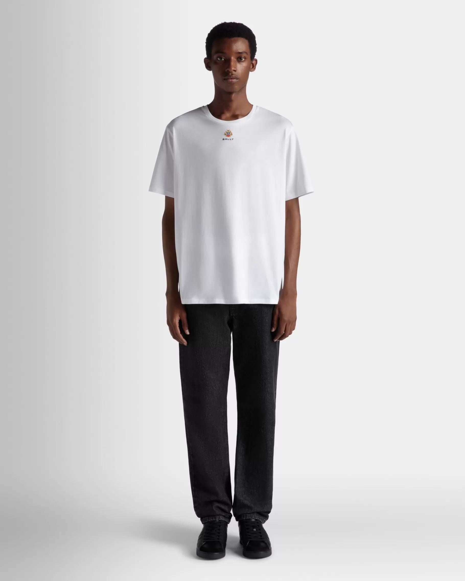 Shirts & T-shirts<Bally T-Shirt With a Crest Logo In Cotton White